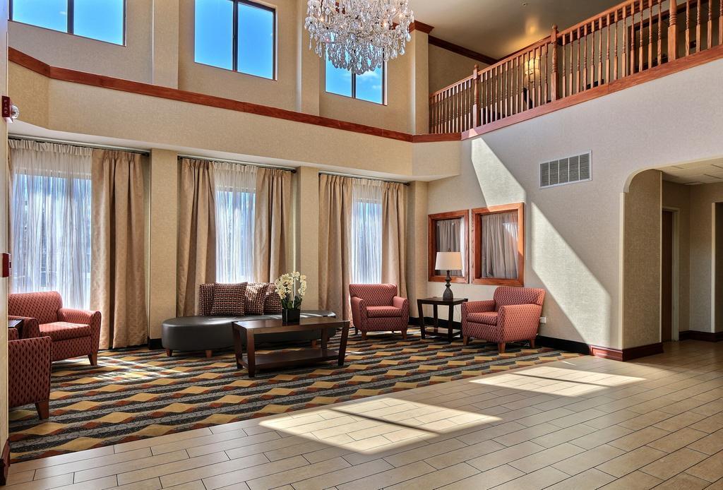 Comfort Suites Auburn Hills-Detroit Экстерьер фото