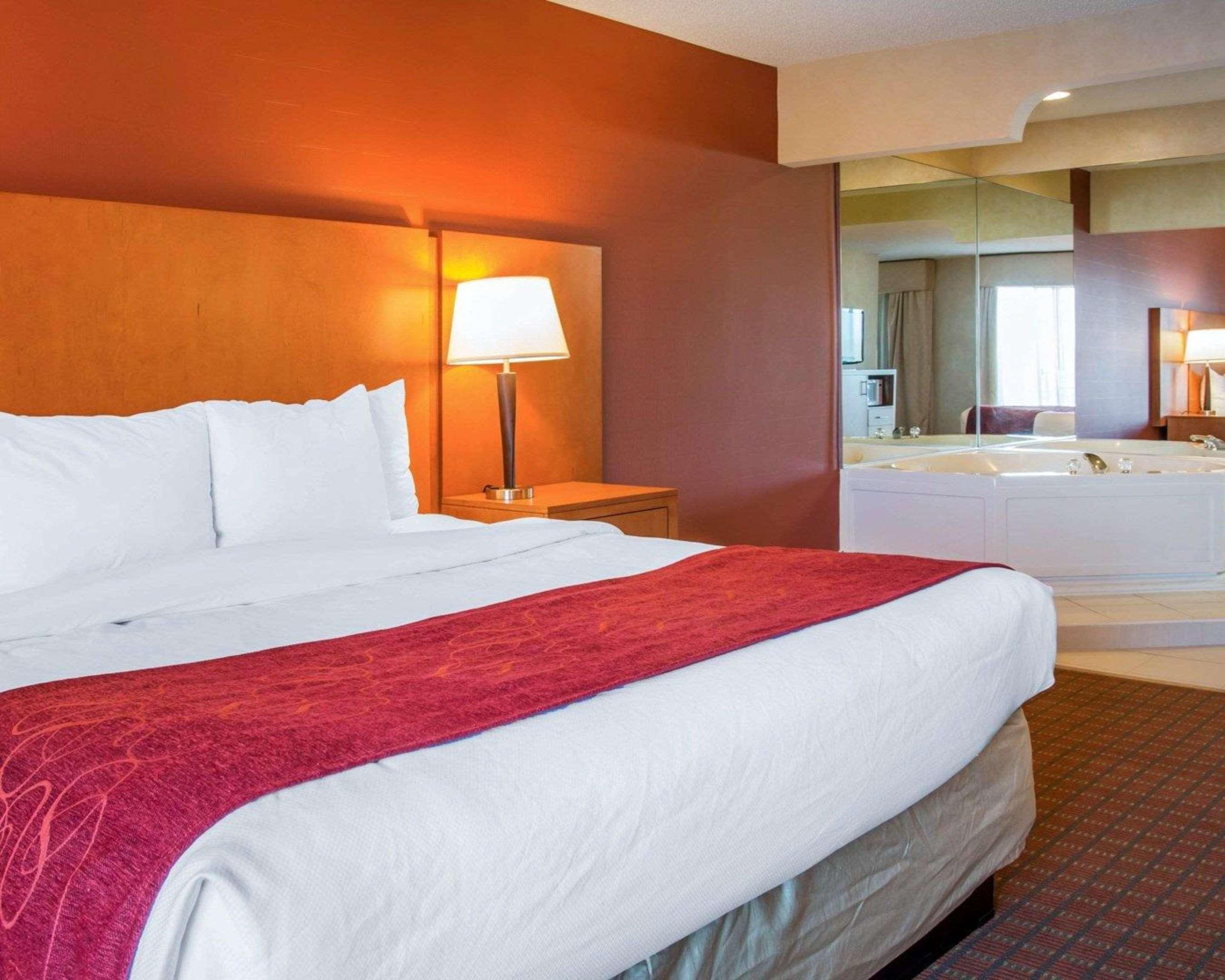 Comfort Suites Auburn Hills-Detroit Экстерьер фото