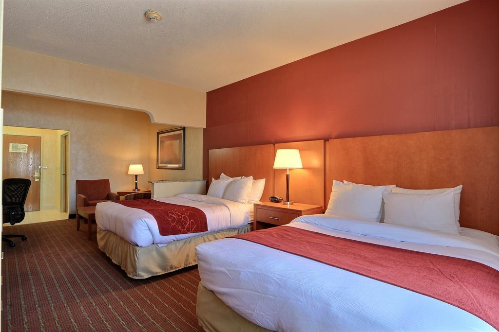 Comfort Suites Auburn Hills-Detroit Экстерьер фото
