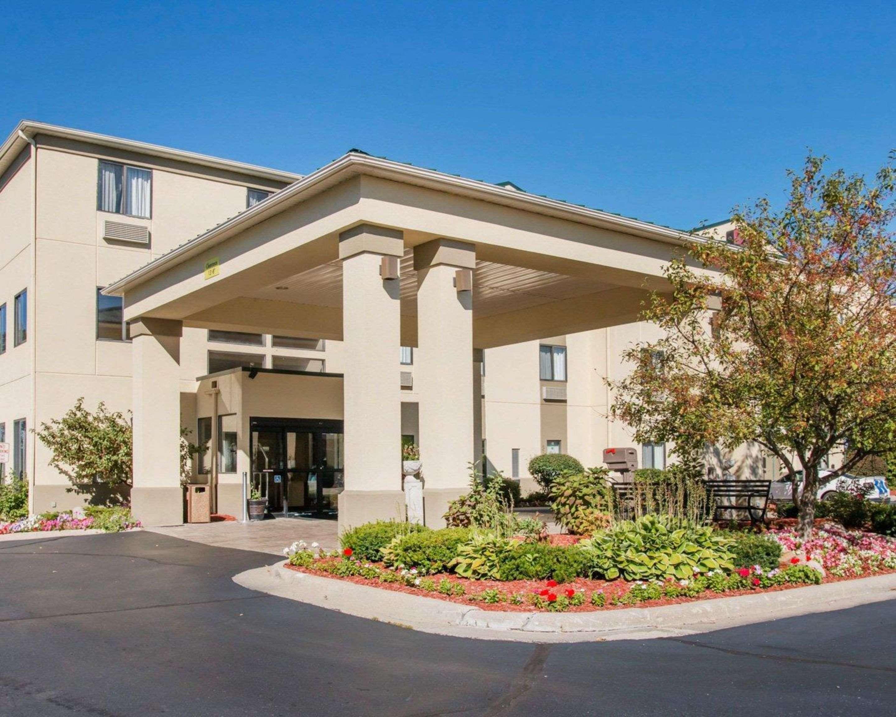 Comfort Suites Auburn Hills-Detroit Экстерьер фото