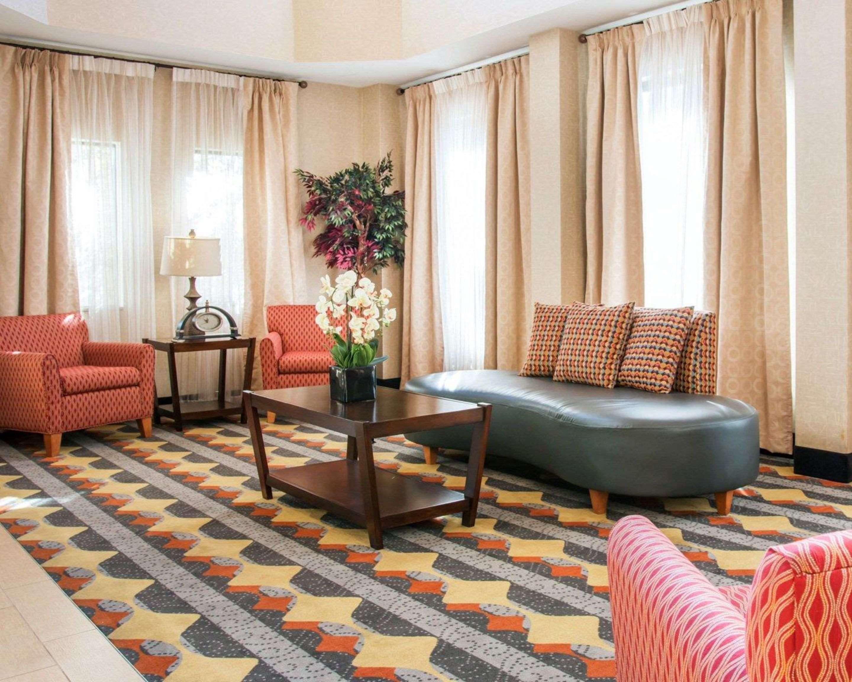 Comfort Suites Auburn Hills-Detroit Экстерьер фото