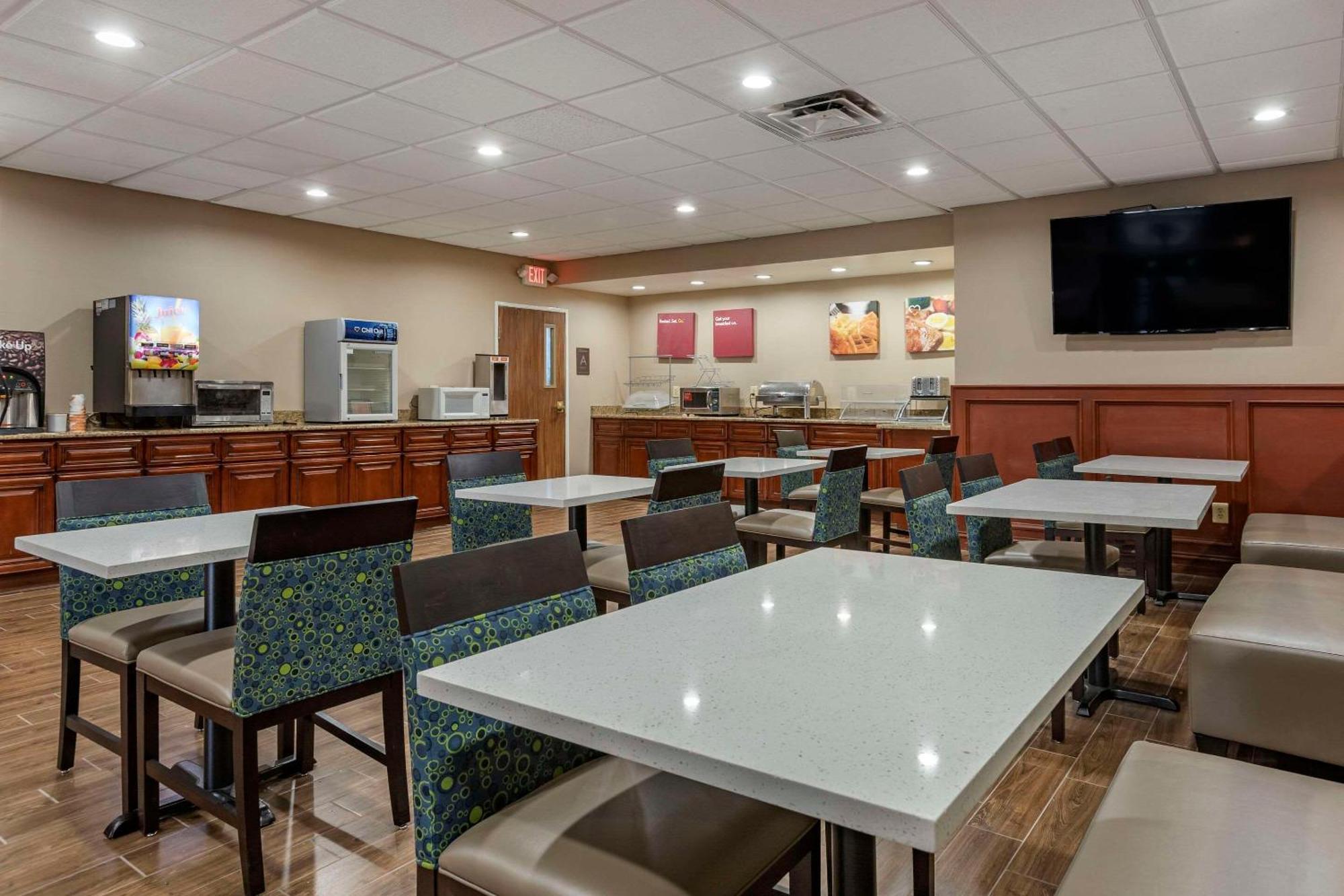 Comfort Suites Auburn Hills-Detroit Экстерьер фото