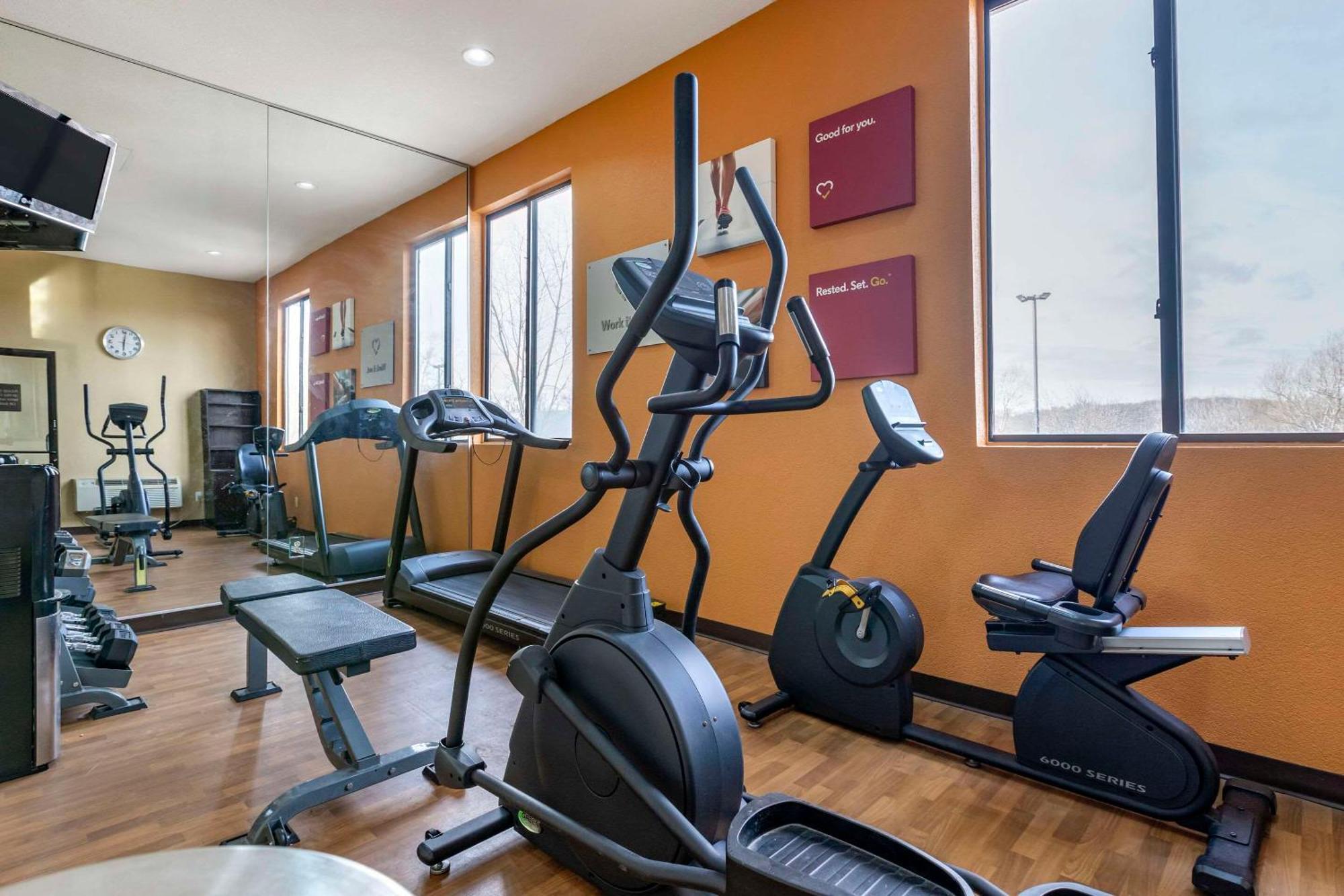 Comfort Suites Auburn Hills-Detroit Экстерьер фото