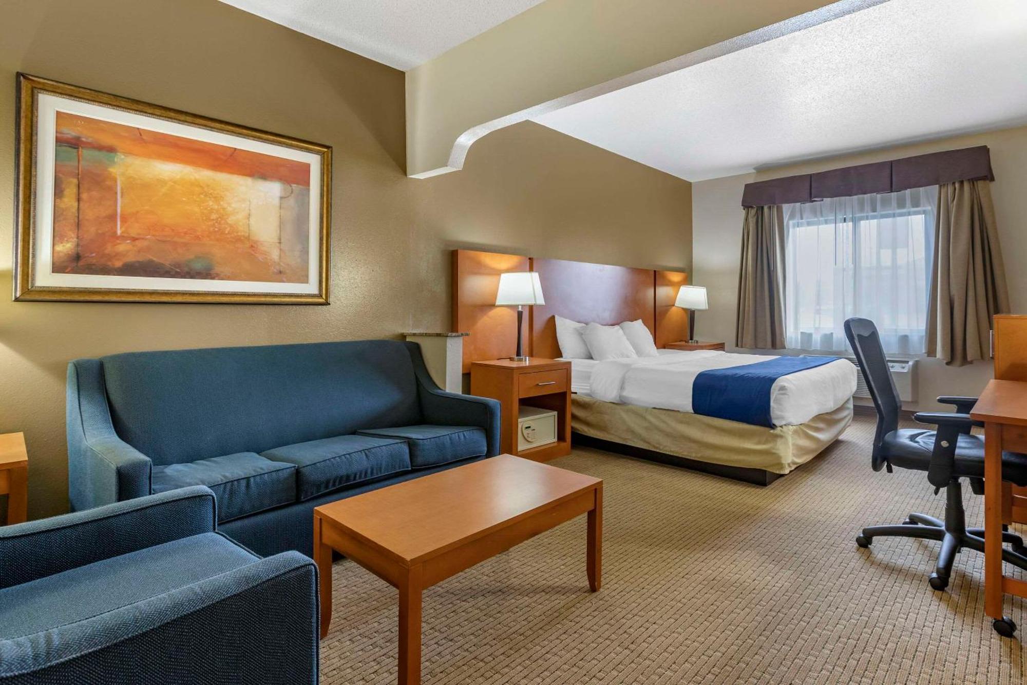 Comfort Suites Auburn Hills-Detroit Экстерьер фото