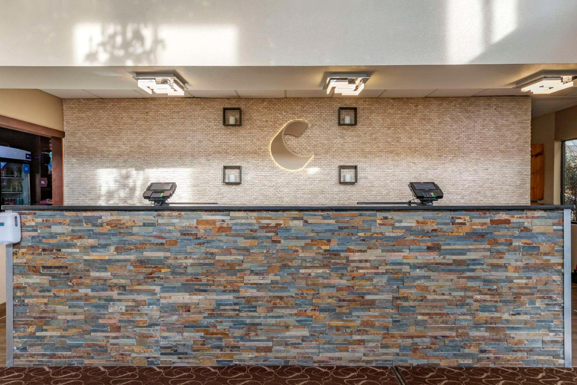 Comfort Suites Auburn Hills-Detroit Экстерьер фото